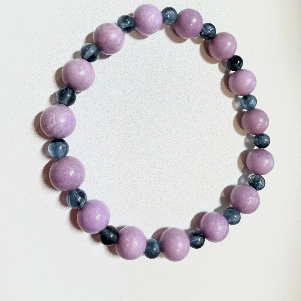 N/A stylish lavender